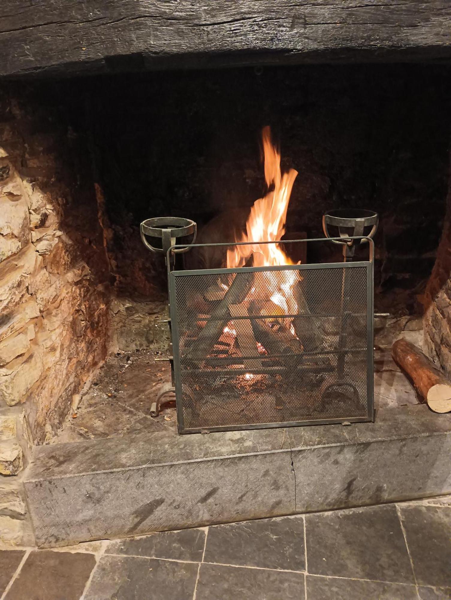 Gite Ardennes Au Coin Du Feu Jacuzzi Sauna Et Nature Jalhay Luaran gambar